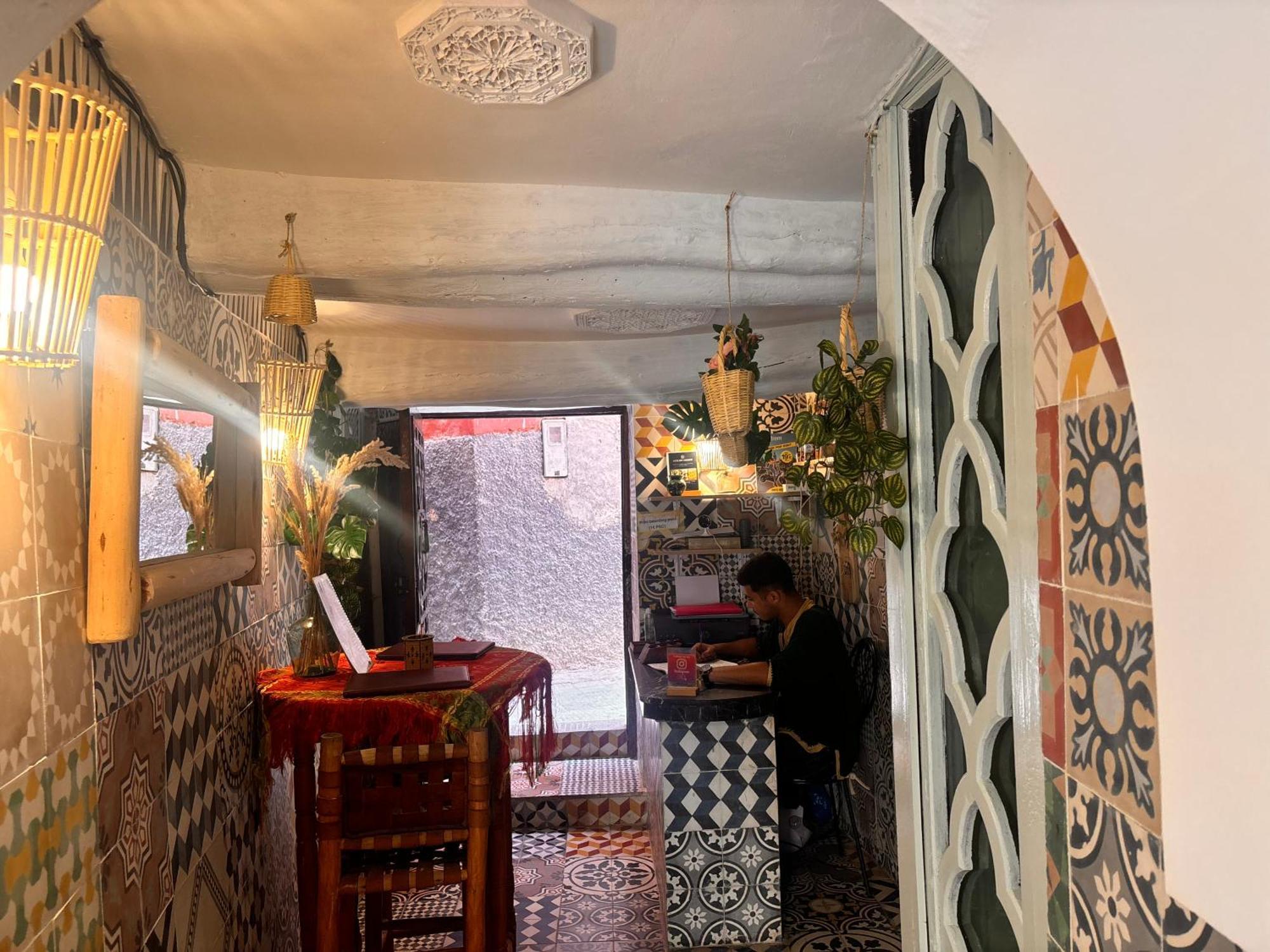 Sanwa Riad