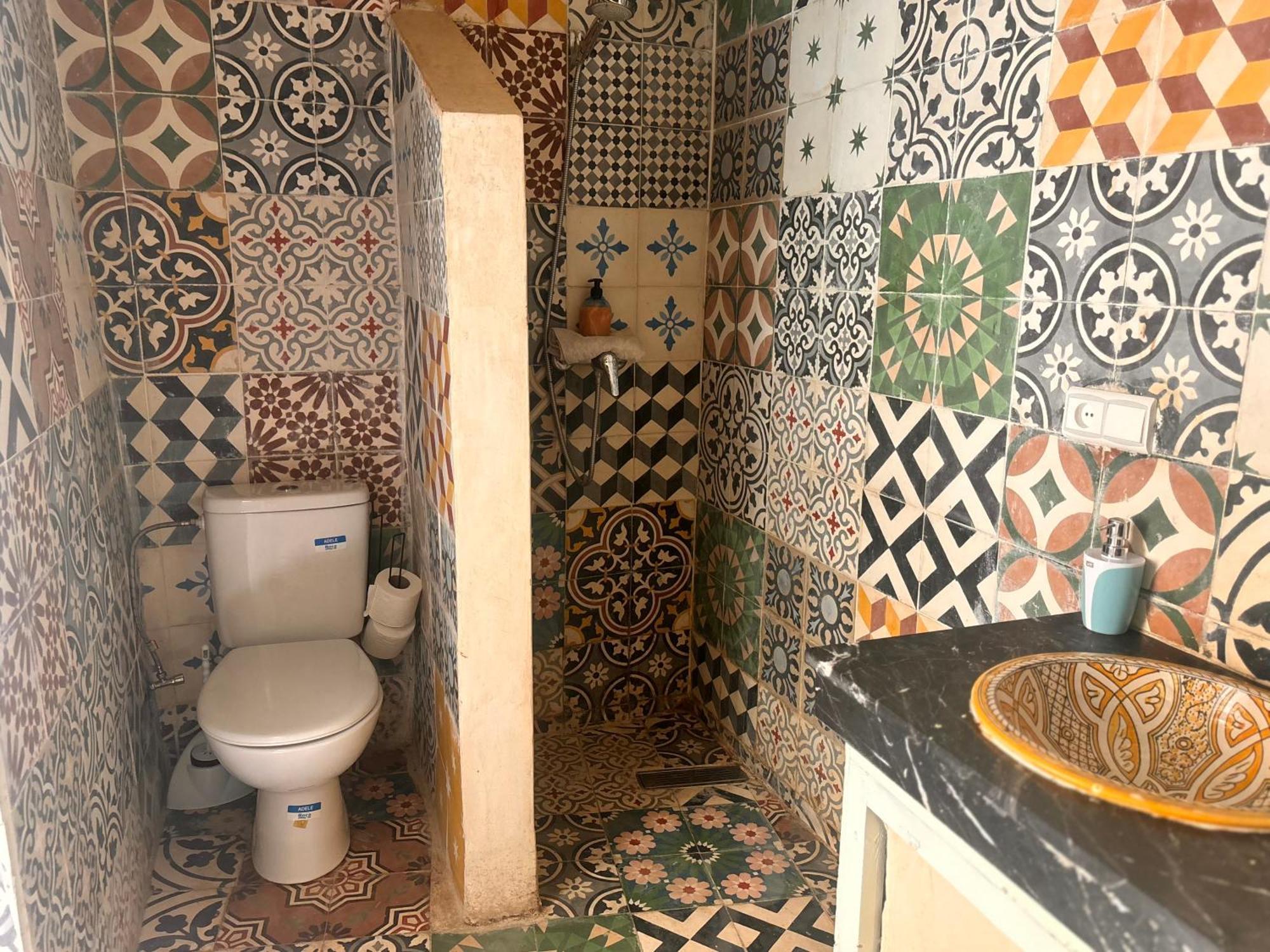 Sanwa Riad *